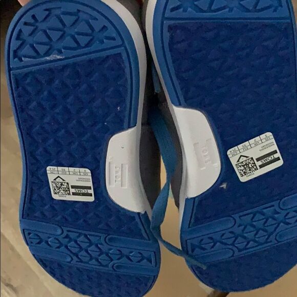 🎉Last Price 🎉Boy Toms sneaker 👟 - Picture 6 of 8